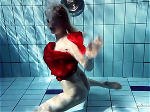molten blondie Lucie French nubile in the pool