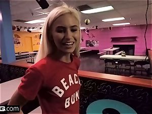 little teenage Kiara goes from skating rink to throating weenie