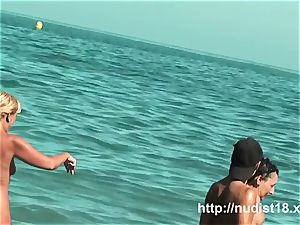 bare beach voyeur film spectacular backside femmes naturist beach